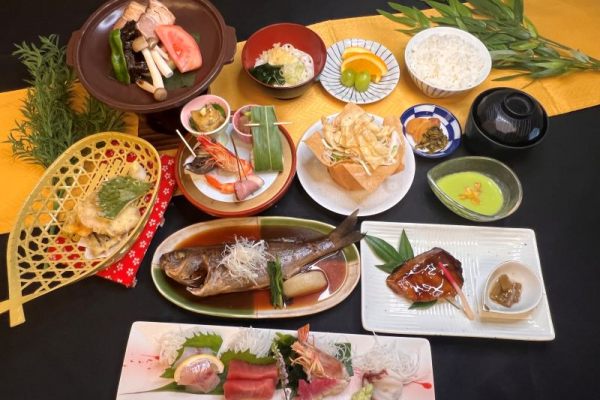 板長特選（夕食）<br />
旬の味覚と厳選食材でおもてなし