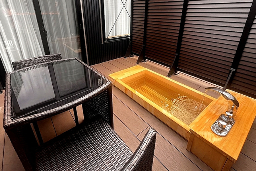 ヒノキ露天風呂